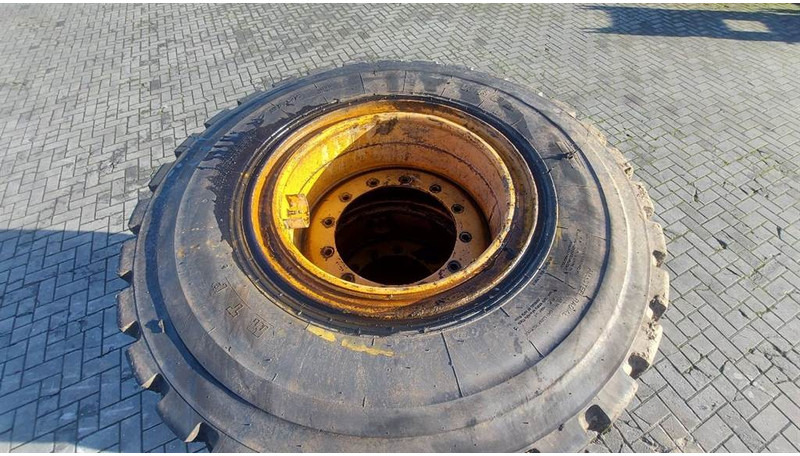 Case 521F-MTP 17.5R25-Tire/Reifen/Band - Гуми и бандажи за Градежна машина: слика 3 Case 521F-MTP 17.5R25-Tire/Reifen/Band - Гуми и бандажи за Градежна машина: слика 3