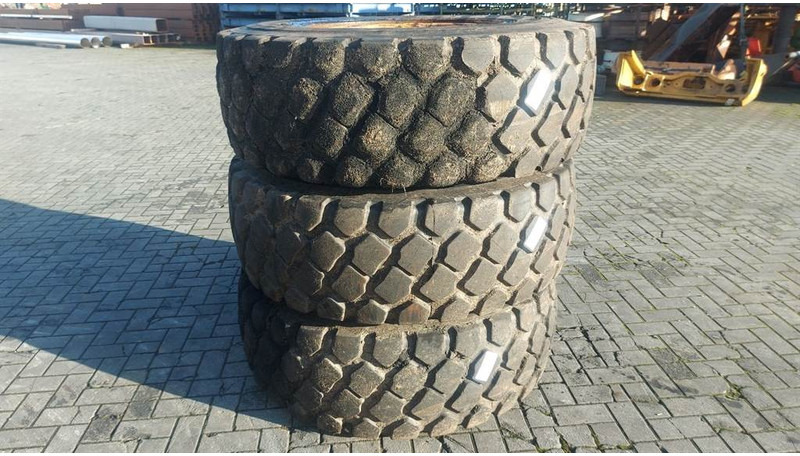 Case 521F-MTP 17.5R25-Tire/Reifen/Band - Гуми и бандажи за Градежна машина: слика 1 Case 521F-MTP 17.5R25-Tire/Reifen/Band - Гуми и бандажи за Градежна машина: слика 1