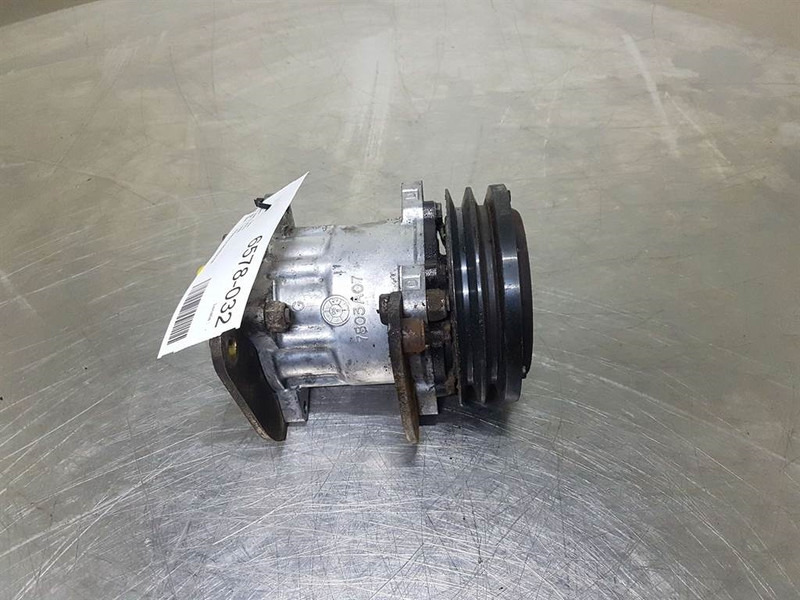 Case 621D-Sanden U4611-Compressor/Kompressor/Aircopomp - Мотор за Градежна машина: слика 1 Case 621D-Sanden U4611-Compressor/Kompressor/Aircopomp - Мотор за Градежна машина: слика 1