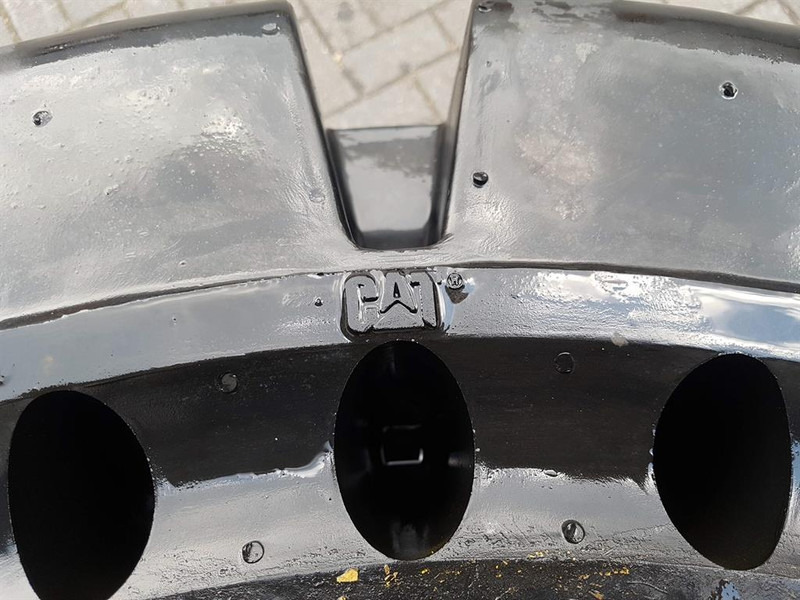 Cat 910/914 - 447-1131 - Tyre/Reifen/Band - Гуми и бандажи за Градежна машина: слика 5 Cat 910/914 - 447-1131 - Tyre/Reifen/Band - Гуми и бандажи за Градежна машина: слика 5