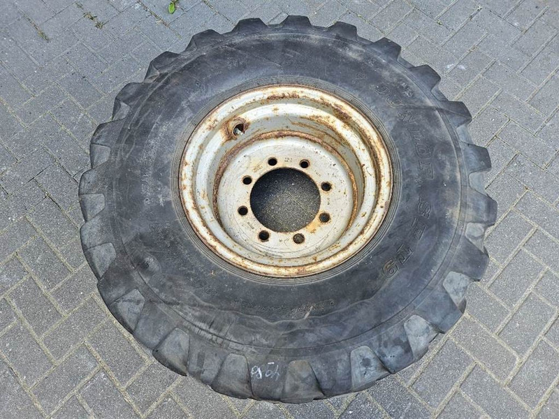 DUNLOP 455/70-R20 (17.5/70R20) - Tire/Reifen/Band - Гуми и бандажи за Градежна машина: слика 3 DUNLOP 455/70-R20 (17.5/70R20) - Tire/Reifen/Band - Гуми и бандажи за Градежна машина: слика 3