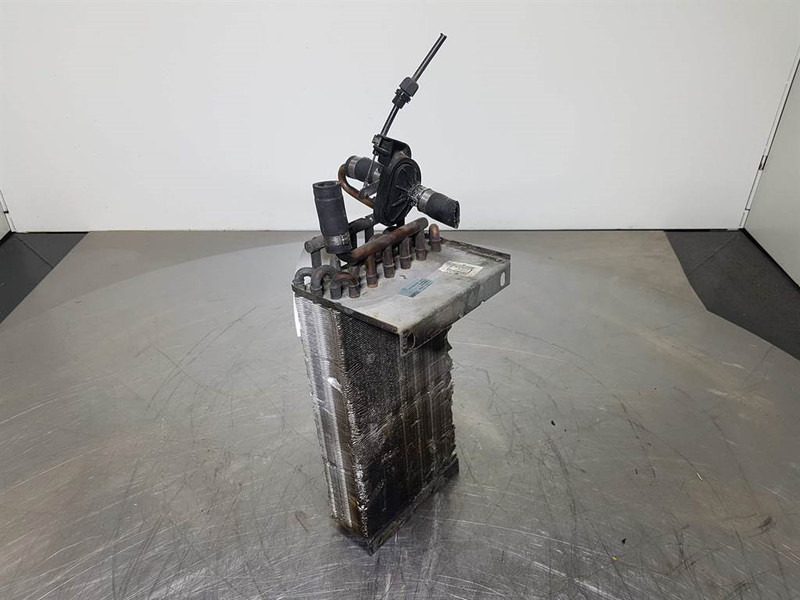 ECOCLIM 290A01 - Airco condenser/Klimakondensator/ - Рамка/ Шасија за Градежна машина: слика 2 ECOCLIM 290A01 - Airco condenser/Klimakondensator/ - Рамка/ Шасија за Градежна машина: слика 2