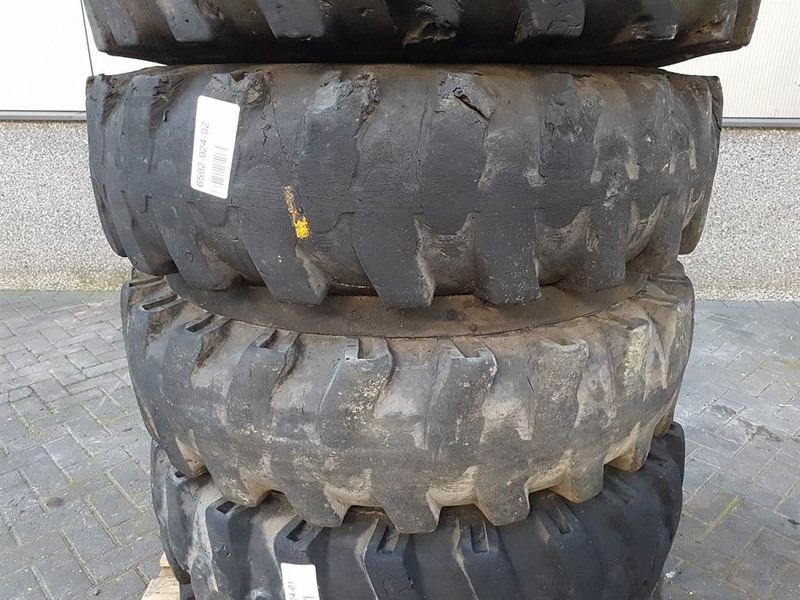 Furukawa W725LS-10.00-20-Tire/Reifen/Band - Гуми и бандажи за Градежна машина: слика 3 Furukawa W725LS-10.00-20-Tire/Reifen/Band - Гуми и бандажи за Градежна машина: слика 3