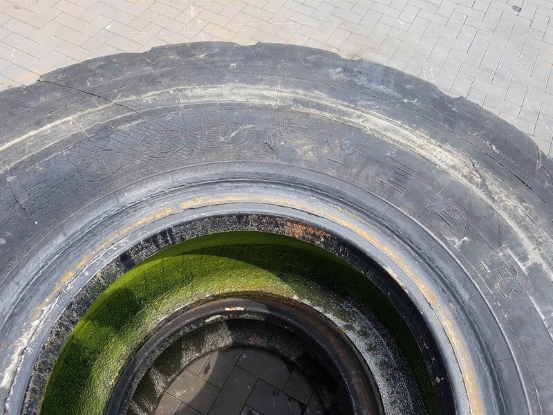 Goodyear 23.5-25 - Tyre/Reifen/Band - Гума за Градежна машина: слика 3 Goodyear 23.5-25 - Tyre/Reifen/Band - Гума за Градежна машина: слика 3