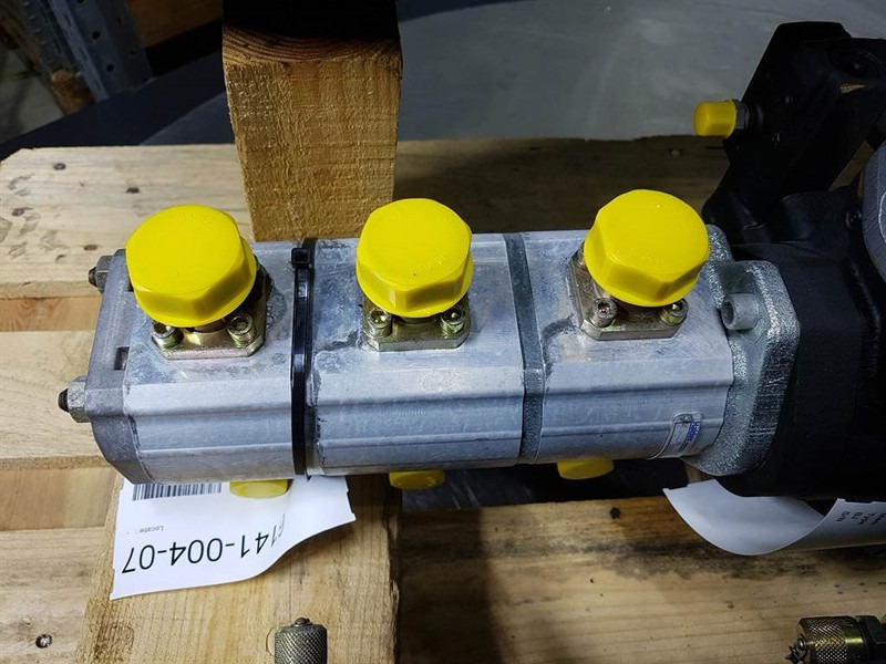 HALDEX WP09A3-1803052 - Vögele - 2079005 - Gearpump - Хидраулика за Градежна машина: слика 1 HALDEX WP09A3-1803052 - Vögele - 2079005 - Gearpump - Хидраулика за Градежна машина: слика 1