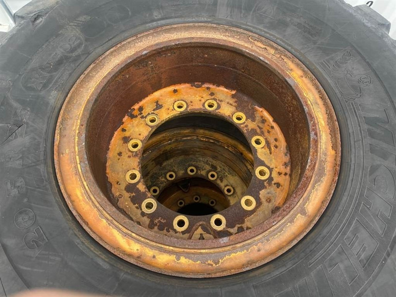 Hyundai HL740-9-Michelin 20.5R25-Tire/Reifen/Band - Гуми и бандажи за Градежна машина: слика 3 Hyundai HL740-9-Michelin 20.5R25-Tire/Reifen/Band - Гуми и бандажи за Градежна машина: слика 3