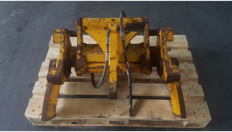 JCB 409 - Quick coupler/Schnellwechsler/Snelwissel - Брза спојка: слика 4 JCB 409 - Quick coupler/Schnellwechsler/Snelwissel - Брза спојка: слика 4