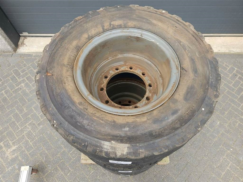 Liebherr 10.00-20 - Tire/Reifen/Band - Гуми и бандажи за Градежна машина: слика 4 Liebherr 10.00-20 - Tire/Reifen/Band - Гуми и бандажи за Градежна машина: слика 4