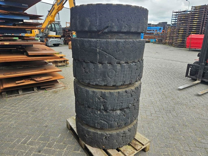 Liebherr 10.00-20 - Tire/Reifen/Band - Гуми и бандажи за Градежна машина: слика 3 Liebherr 10.00-20 - Tire/Reifen/Band - Гуми и бандажи за Градежна машина: слика 3