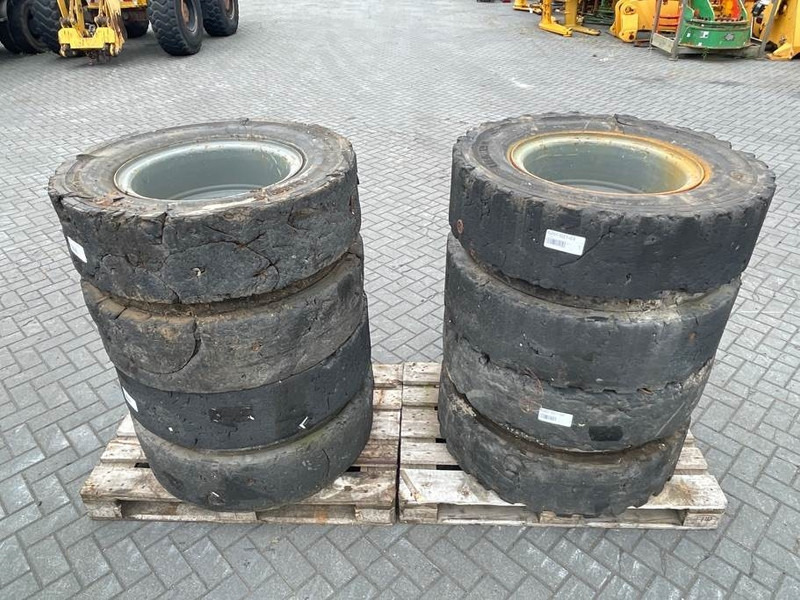Liebherr 10.00-20 - Tire/Reifen/Band - Гуми и бандажи за Градежна машина: слика 1 Liebherr 10.00-20 - Tire/Reifen/Band - Гуми и бандажи за Градежна машина: слика 1