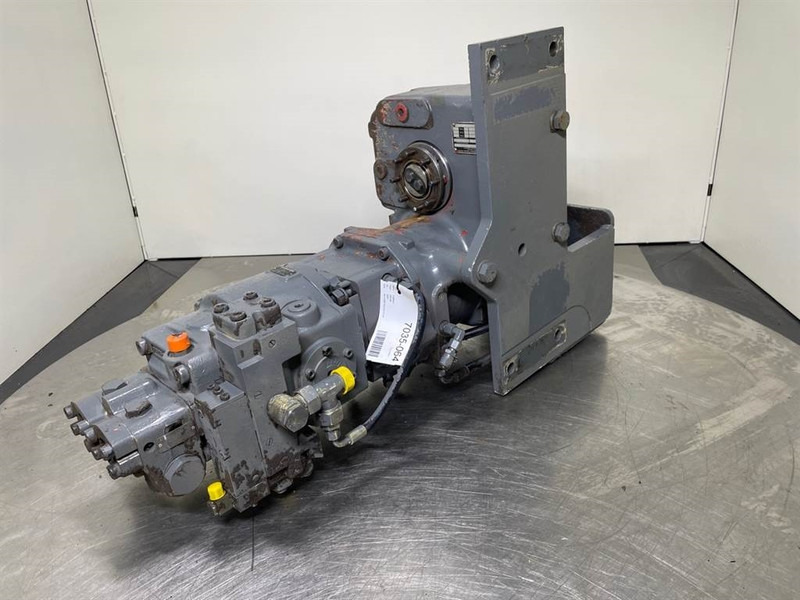 Liebherr A924B-5010430-Transmission with pump - Менувач за Градежна машина: слика 4 Liebherr A924B-5010430-Transmission with pump - Менувач за Градежна машина: слика 4