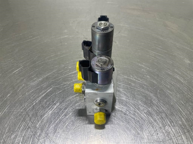 Mecalac 12MTX-6090387-Servo valve/Servoventil/Servoventiel - Хидраулика за Градежна машина: слика 3 Mecalac 12MTX-6090387-Servo valve/Servoventil/Servoventiel - Хидраулика за Градежна машина: слика 3