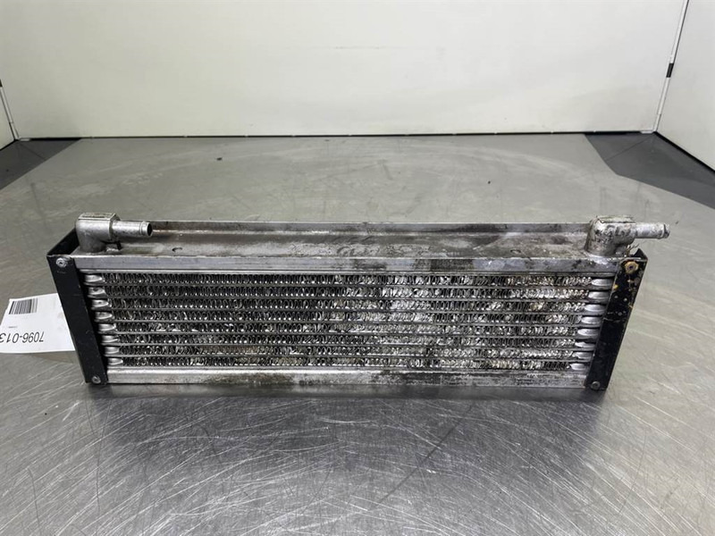 New Holland W110C - Cooler/Kühler/Koeler - Мотор за Градежна машина: слика 1 New Holland W110C - Cooler/Kühler/Koeler - Мотор за Градежна машина: слика 1