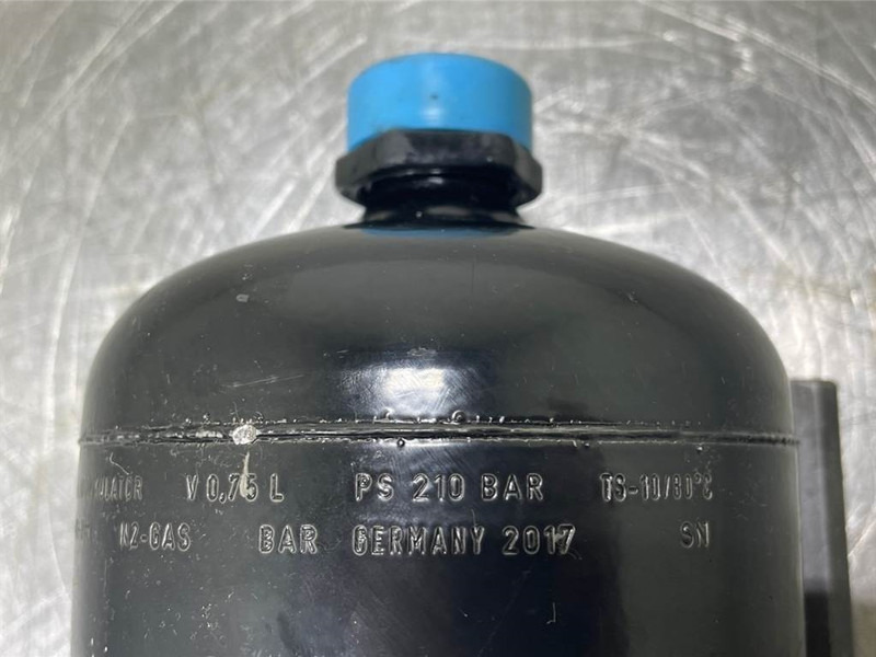 O & K L25.5-075-1315-053-611-Accumulator/Hydrospeicher - Хидраулика за Градежна машина: слика 5 O & K L25.5-075-1315-053-611-Accumulator/Hydrospeicher - Хидраулика за Градежна машина: слика 5