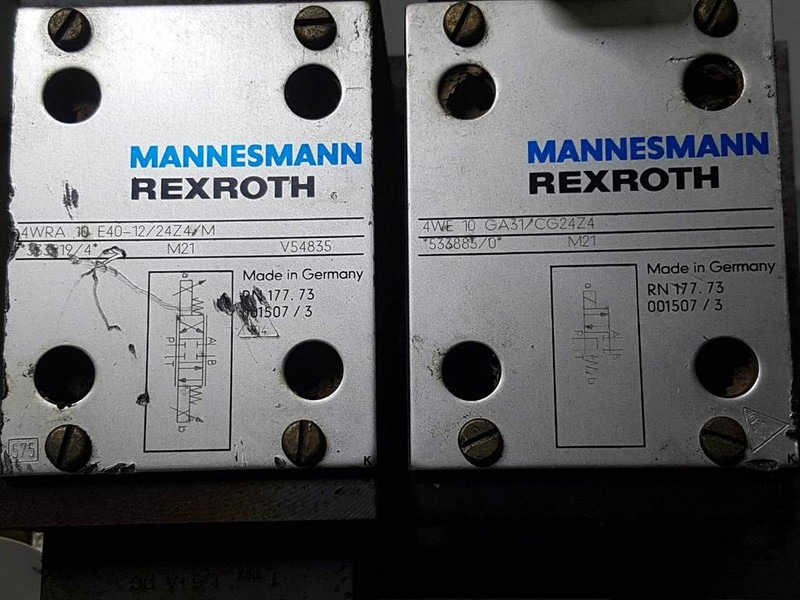 Rexroth 4WE10GA31/CG24Z4 - Valve/Ventile/Ventiel - Хидраулика: слика 4 Rexroth 4WE10GA31/CG24Z4 - Valve/Ventile/Ventiel - Хидраулика: слика 4