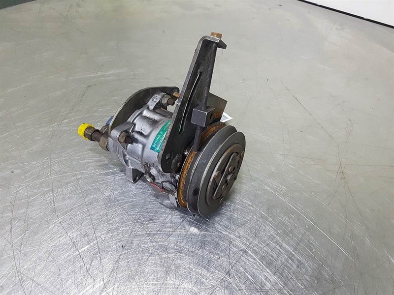 SANDEN SD7H15-8091-Compressor/Kompressor/Aircopomp - Компресор на клима уред за Градежна машина: слика 3 SANDEN SD7H15-8091-Compressor/Kompressor/Aircopomp - Компресор на клима уред за Градежна машина: слика 3