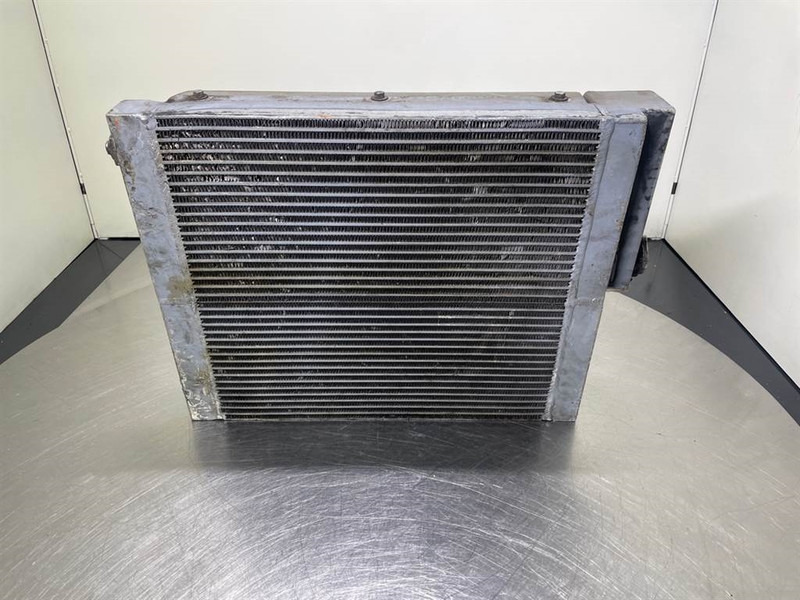 Schaeff SKL843-5010660860/5010663023-Cooler/Kühler/Koeler - Мотор за Градежна машина: слика 4 Schaeff SKL843-5010660860/5010663023-Cooler/Kühler/Koeler - Мотор за Градежна машина: слика 4