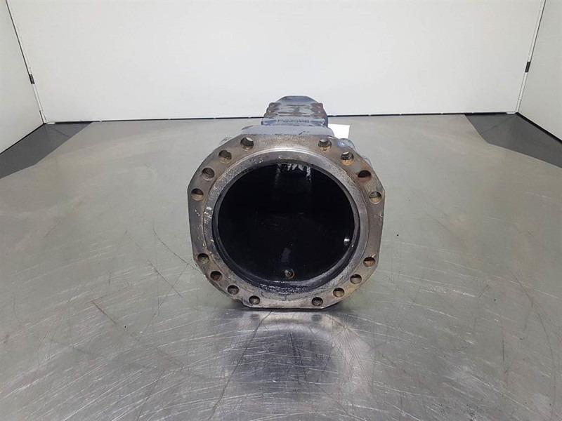 Spicer Dana 112.06.019.64-Axle housing/Achskörper/Astrech - Оска и делови за Градежна машина: слика 3 Spicer Dana 112.06.019.64-Axle housing/Achskörper/Astrech - Оска и делови за Градежна машина: слика 3