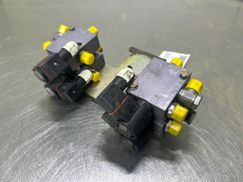 Terex TW150 - 4/2 Valve-4/2 Wegeventil-4/2 Ventiel - Хидраулика за Градежна машина: слика 3 Terex TW150 - 4/2 Valve-4/2 Wegeventil-4/2 Ventiel - Хидраулика за Градежна машина: слика 3