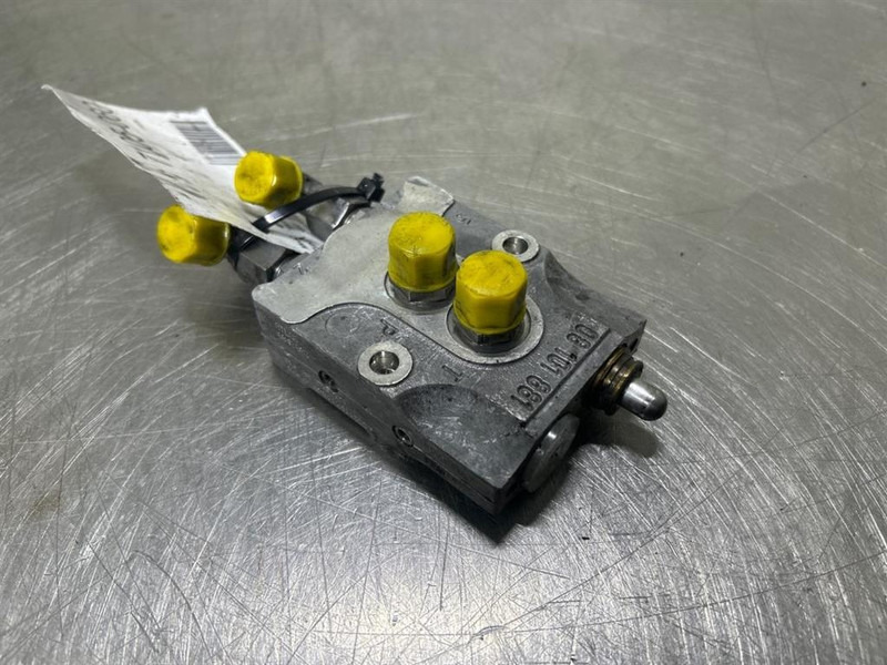 Terex TW150-6047883-Valve/Ventile/Ventiel - Хидраулика за Градежна машина: слика 1 Terex TW150-6047883-Valve/Ventile/Ventiel - Хидраулика за Градежна машина: слика 1
