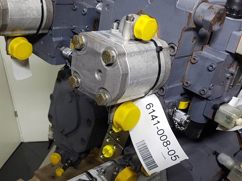 Vögele 1802925 / 2046225-Haldex WP09A1-1802925-Gearpump - Хидраулика: слика 1 Vögele 1802925 / 2046225-Haldex WP09A1-1802925-Gearpump - Хидраулика: слика 1