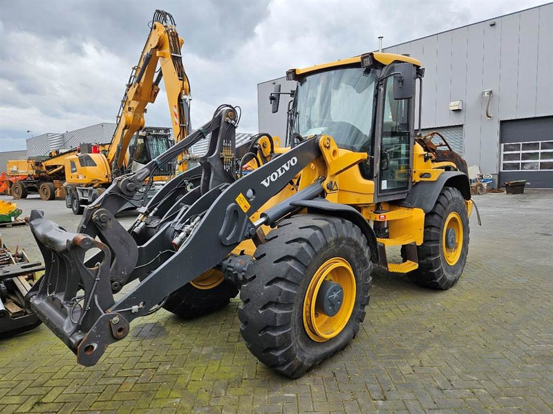 Volvo L50G - (For parts) - Натоварувач на тркала: слика 1 Volvo L50G - (For parts) - Натоварувач на тркала: слика 1