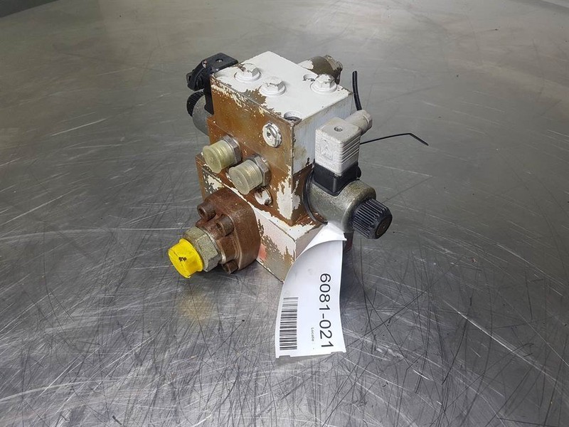 WESSEL hydraulik 237 214 011 9 - Zeppelin ZL 100 - - Хидраулика: слика 1 WESSEL hydraulik 237 214 011 9 - Zeppelin ZL 100 - - Хидраулика: слика 1