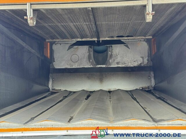 Bucher City Cat 5006 3Besen Sweeper 4 Radlenkung - Возило за метење: слика 4 Bucher City Cat 5006 3Besen Sweeper 4 Radlenkung - Возило за метење: слика 4