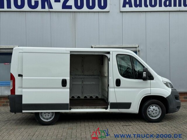 Citroën Jumper 2.2 HDi Anhängerkupplung - TÜV 05/2026 - Мало комбе: слика 3 Citroën Jumper 2.2 HDi Anhängerkupplung - TÜV 05/2026 - Мало комбе: слика 3