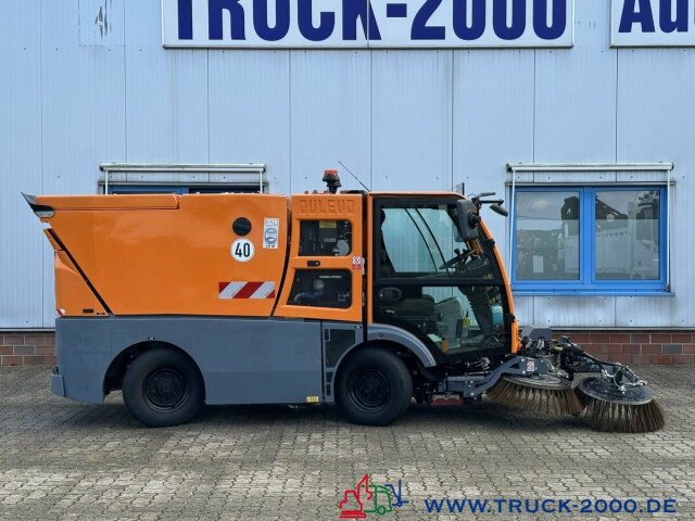 DULEVO 2000 3 Besen- 4x4Allrad- 4 Radlenkung - Возило за метење: слика 5 DULEVO 2000 3 Besen- 4x4Allrad- 4 Radlenkung - Возило за метење: слика 5