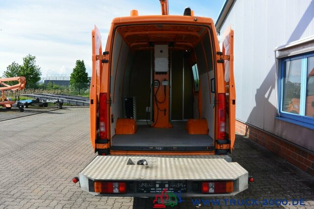 Iveco 50C11 Iveco Daily Versalift 14m Erdgasantrieb - Камион со подигачка кошница: слика 4 Iveco 50C11 Iveco Daily Versalift 14m Erdgasantrieb - Камион со подигачка кошница: слика 4