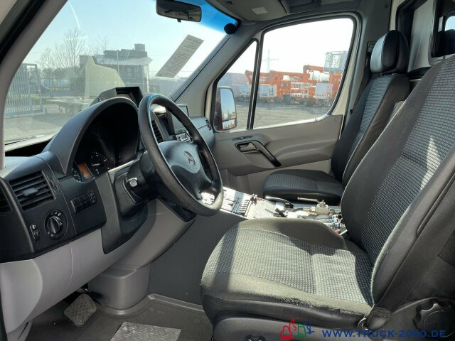 Mercedes-Benz 515 CDI Ölspurreiniger Technik Bj. 2013 TÜV NEU - Возило за метење: слика 4 Mercedes-Benz 515 CDI Ölspurreiniger Technik Bj. 2013 TÜV NEU - Возило за метење: слика 4