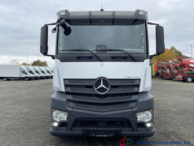 Mercedes-Benz Antos 2542 Hiab 177K HIPRO mit Funkfernbedienung - Камион со платформа, Камион со кран: слика 2 Mercedes-Benz Antos 2542 Hiab 177K HIPRO mit Funkfernbedienung - Камион со платформа, Камион со кран: слика 2