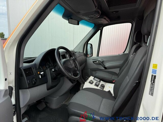 Mercedes-Benz Sprinter 516 Fahrtec RTW Luftfederung Retarder - Амбулантно возило: слика 4 Mercedes-Benz Sprinter 516 Fahrtec RTW Luftfederung Retarder - Амбулантно возило: слика 4