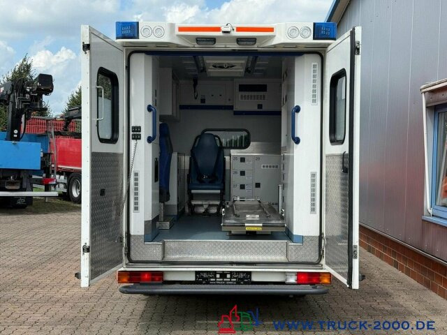 Mercedes-Benz Sprinter 516 Fahrtec RTW Luftfederung Retarder - Амбулантно возило: слика 3 Mercedes-Benz Sprinter 516 Fahrtec RTW Luftfederung Retarder - Амбулантно возило: слика 3