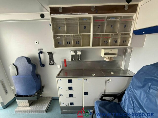 Mercedes-Benz Sprinter 516 Fahrtec RTW Luftfederung Retarder - Амбулантно возило: слика 2 Mercedes-Benz Sprinter 516 Fahrtec RTW Luftfederung Retarder - Амбулантно возило: слика 2