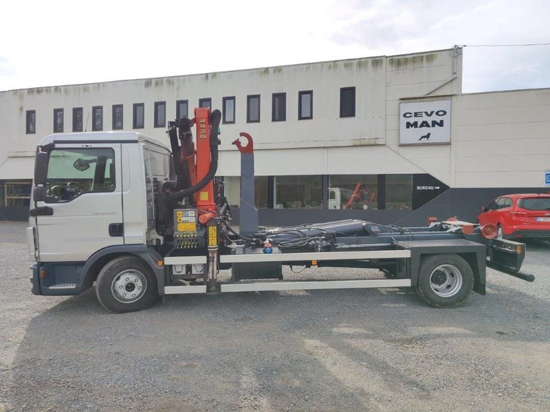 MAN TGL 12.250 Containersysteem met kraan Palfinger PK9001 + Remote - Камион со кука за подигање, Камион со кран: слика 5 MAN TGL 12.250 Containersysteem met kraan Palfinger PK9001 + Remote - Камион со кука за подигање, Камион со кран: слика 5