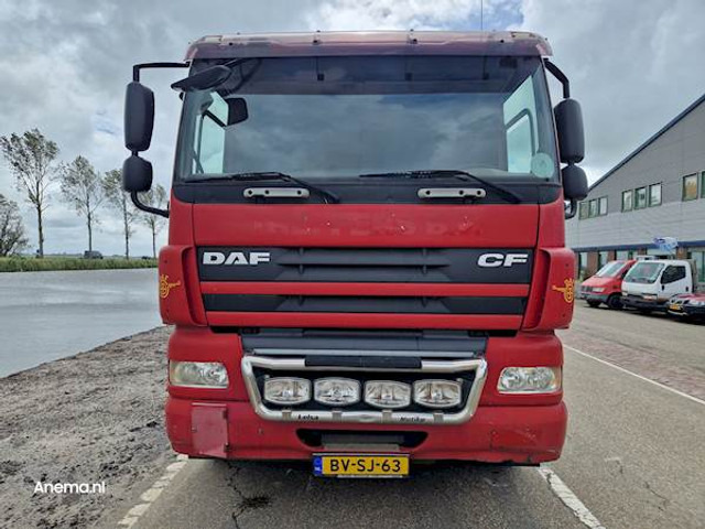 DAF CF 85 8X2 360 - Камион со кабелски систем: слика 2 DAF CF 85 8X2 360 - Камион со кабелски систем: слика 2