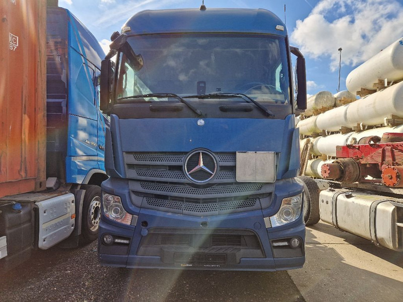 Mercedes-Benz ACTROS 1843 LS - Камион влекач: слика 2 Mercedes-Benz ACTROS 1843 LS - Камион влекач: слика 2