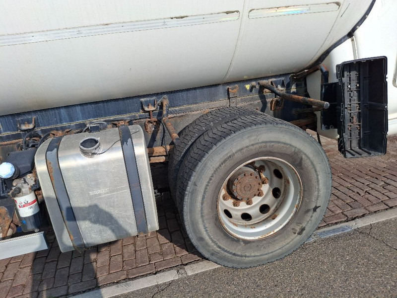 Renault MIDLUM 280DXI - Камион цистерна: слика 4 Renault MIDLUM 280DXI - Камион цистерна: слика 4
