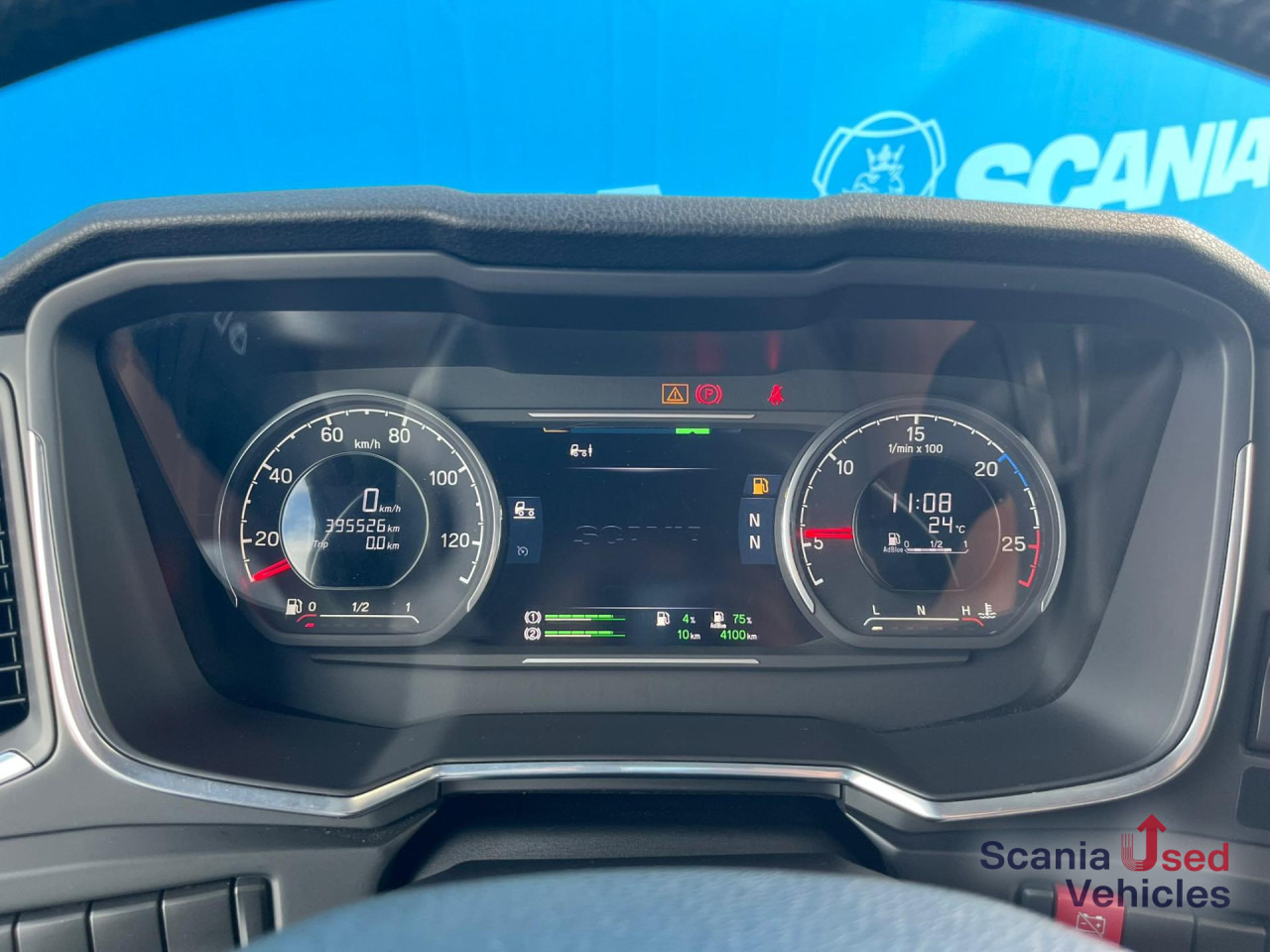 SCANIA R 410 A4x2NA RETARDER LED NAVI - Камион влекач: слика 4 SCANIA R 410 A4x2NA RETARDER LED NAVI - Камион влекач: слика 4