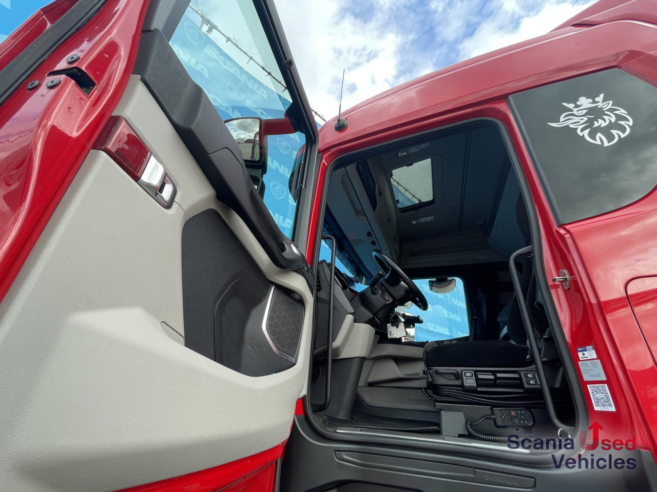 SCANIA R 410 A4x2NA RETARDER LED NAVI - Камион влекач: слика 3 SCANIA R 410 A4x2NA RETARDER LED NAVI - Камион влекач: слика 3
