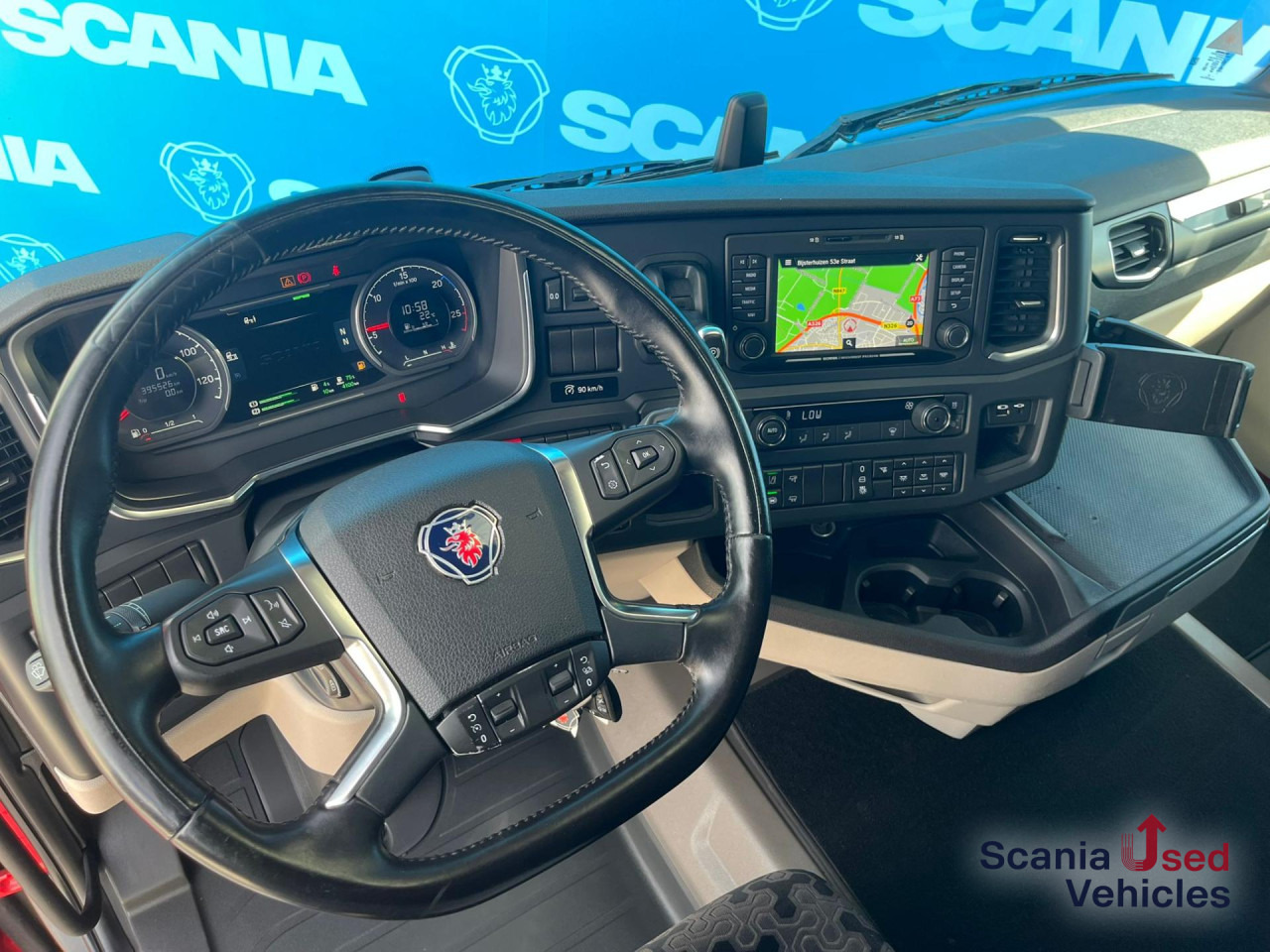 SCANIA R 410 A4x2NA RETARDER LED NAVI - Камион влекач: слика 3 SCANIA R 410 A4x2NA RETARDER LED NAVI - Камион влекач: слика 3