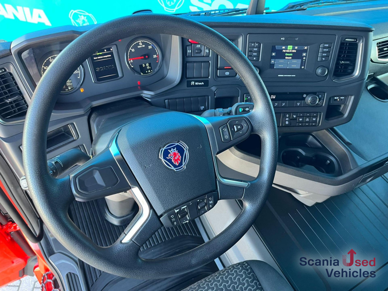 SCANIA R 450 A4x2NA RETARDER 8T DIFF-L HYDRO LOW MILEAGE - Камион влекач: слика 4 SCANIA R 450 A4x2NA RETARDER 8T DIFF-L HYDRO LOW MILEAGE - Камион влекач: слика 4