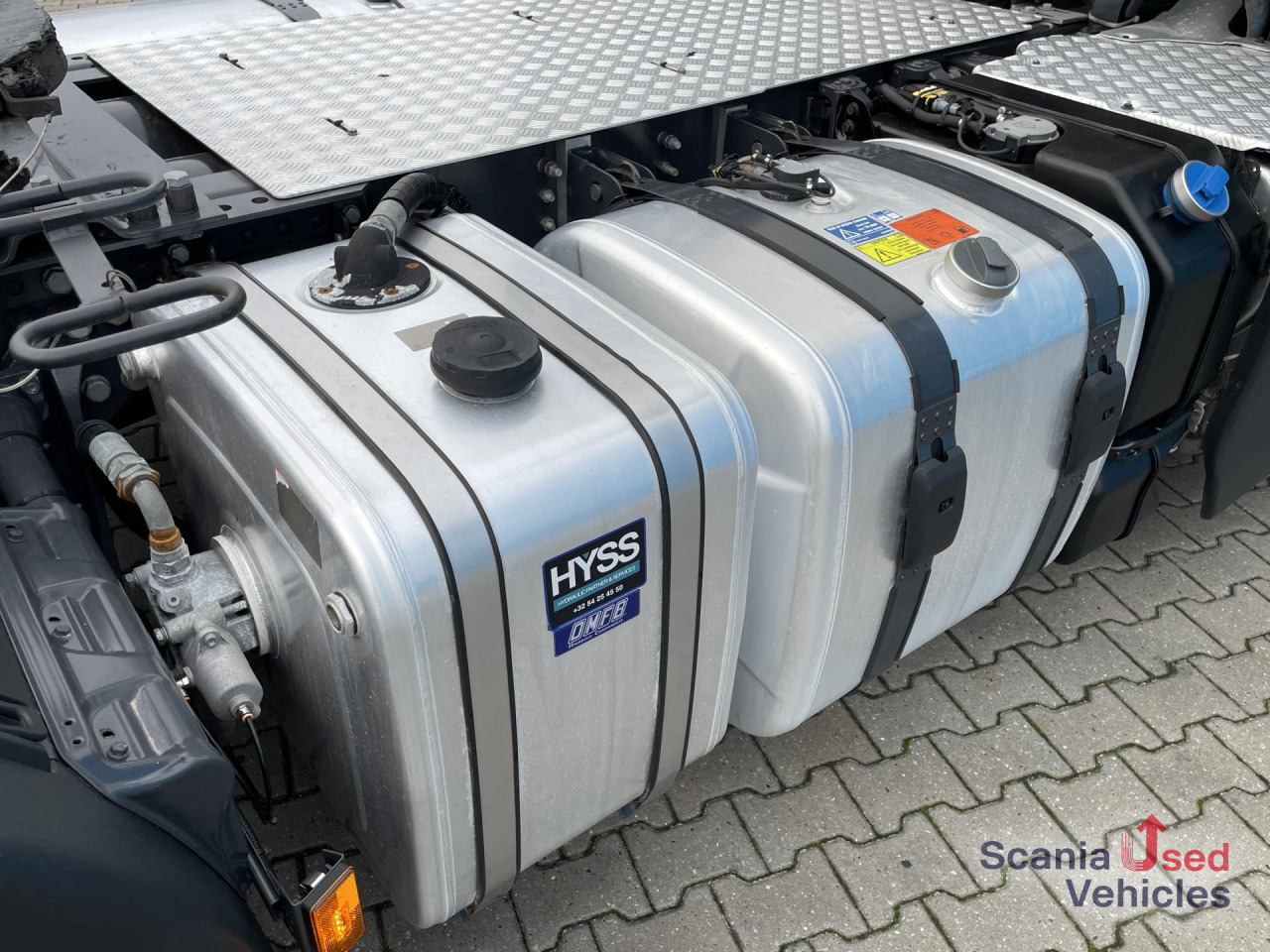 SCANIA R 450 A4x2NB RETARDER DIFF-L FULL AIR HYDRO 8T - Камион влекач: слика 2 SCANIA R 450 A4x2NB RETARDER DIFF-L FULL AIR HYDRO 8T - Камион влекач: слика 2