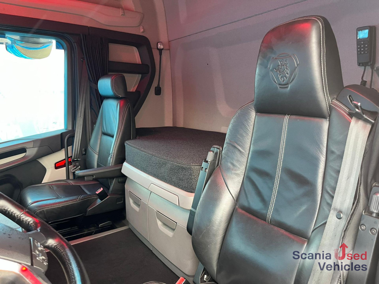 SCANIA R 450 A4x2NB RETARDER DIFF-L KIPPER HYDRO ADR-FL - Камион влекач: слика 3 SCANIA R 450 A4x2NB RETARDER DIFF-L KIPPER HYDRO ADR-FL - Камион влекач: слика 3