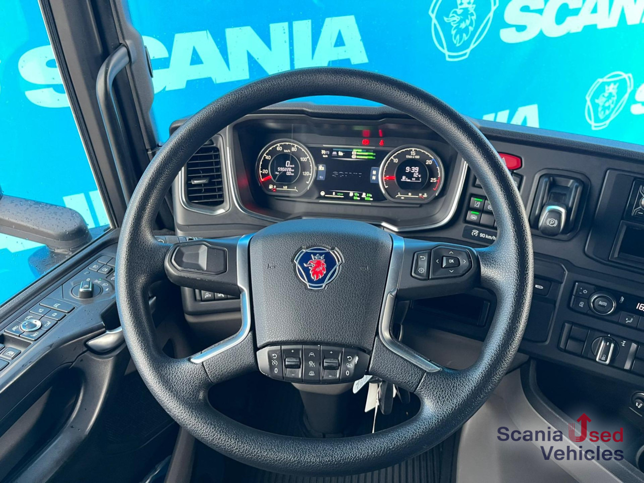 SCANIA R 500 A4x2EB RETARDER MEGA VOLUME P-AIRCO ACC - Камион влекач: слика 4 SCANIA R 500 A4x2EB RETARDER MEGA VOLUME P-AIRCO ACC - Камион влекач: слика 4