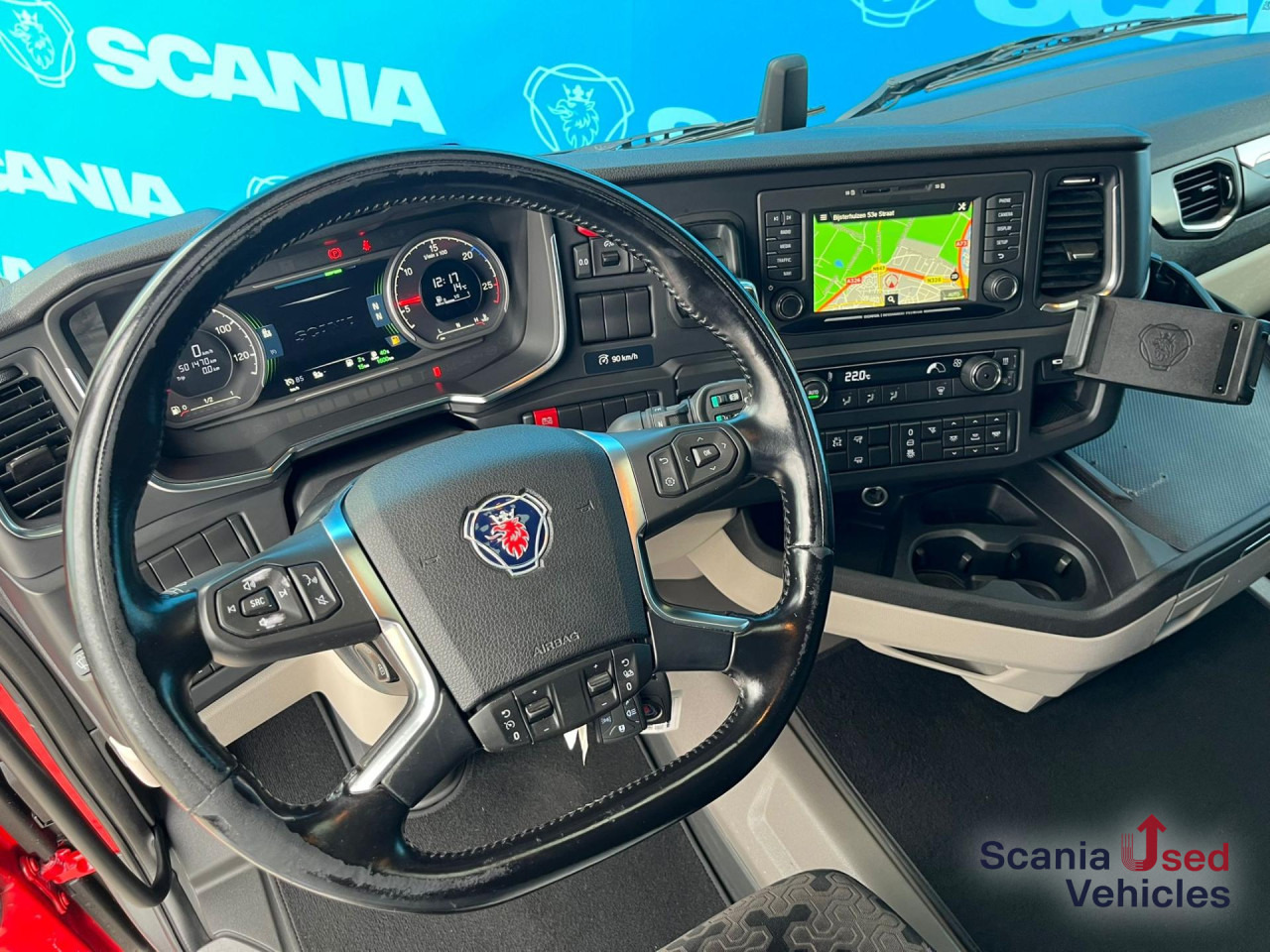 SCANIA R 500 A4x2NA RETARDER PTO LED NAVI - Камион влекач: слика 3 SCANIA R 500 A4x2NA RETARDER PTO LED NAVI - Камион влекач: слика 3