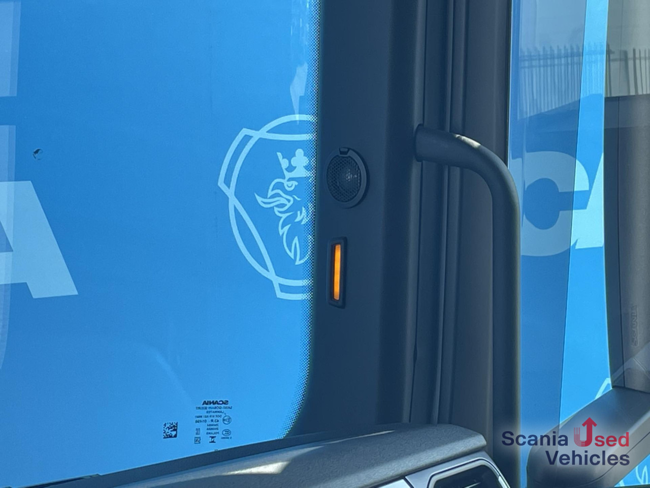 SCANIA S 500 A4x2NB RETARDER DIFF-L PARK AIRCO FULL AIR - Камион влекач: слика 4 SCANIA S 500 A4x2NB RETARDER DIFF-L PARK AIRCO FULL AIR - Камион влекач: слика 4