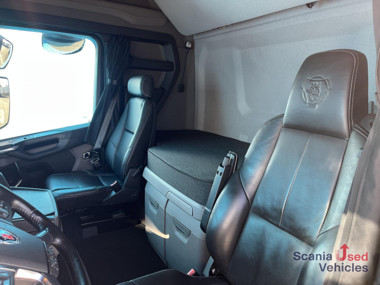 SCANIA S 500 A6x2/4NB RETARDER P-AIRCO FULL-AIR SMART2 - Камион влекач: слика 3 SCANIA S 500 A6x2/4NB RETARDER P-AIRCO FULL-AIR SMART2 - Камион влекач: слика 3